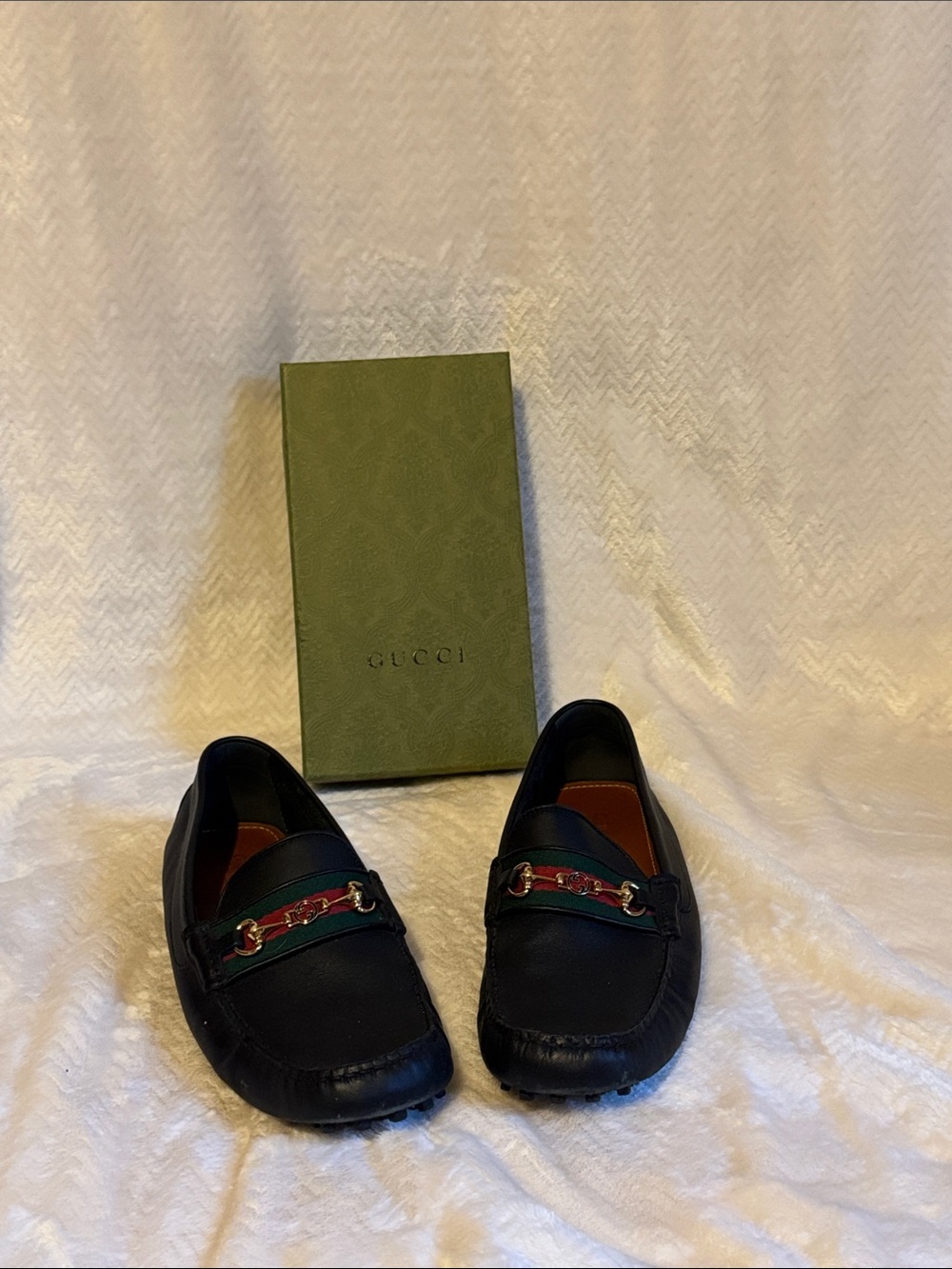 Gucci Black Leather Men’s Horsebit Drivers with Green-Red Web